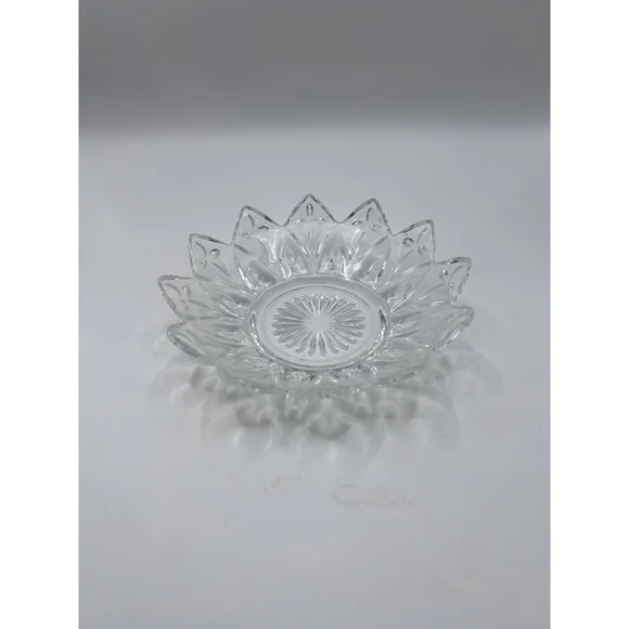 Federal Carnival Glass Petal Bowls Plates 5 1/4" Vintage Set of 8 Candy Dessert - Picture 4 of 8